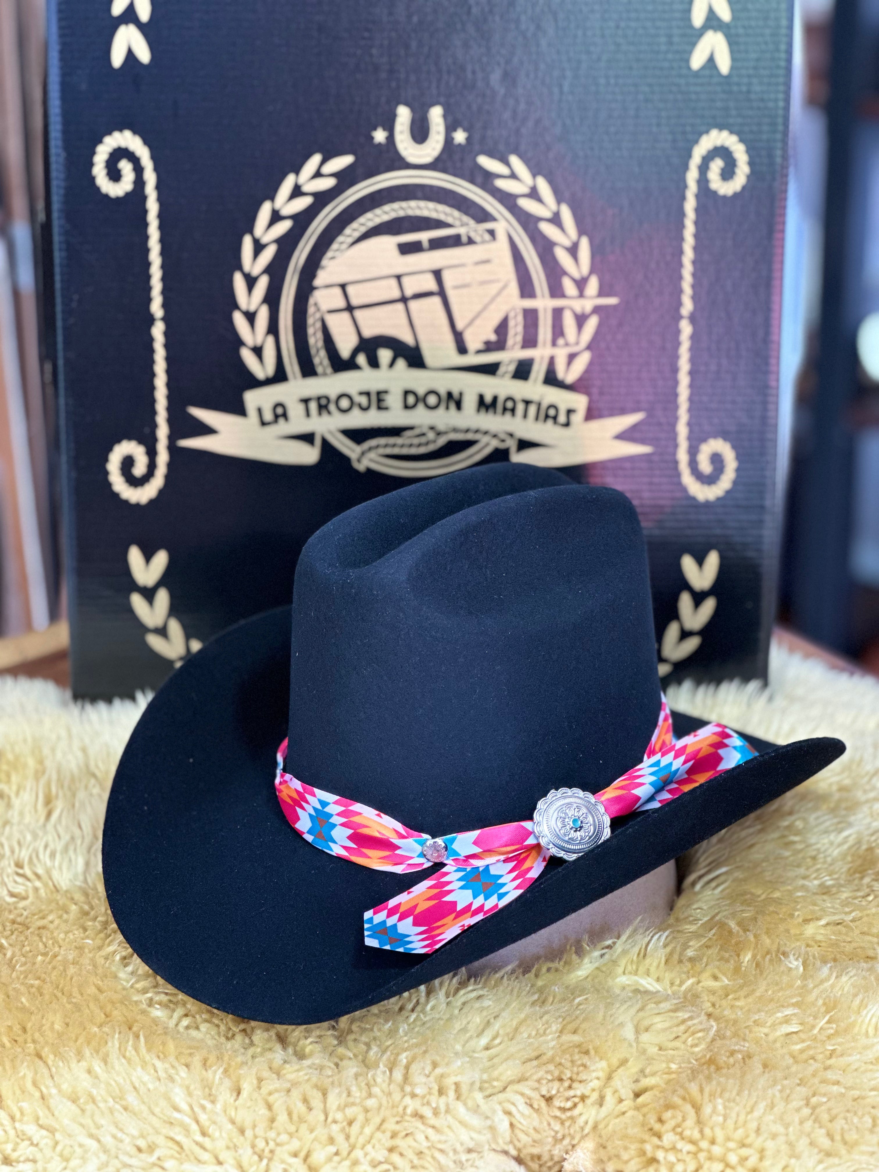 toquilla nicol hats greca y concho